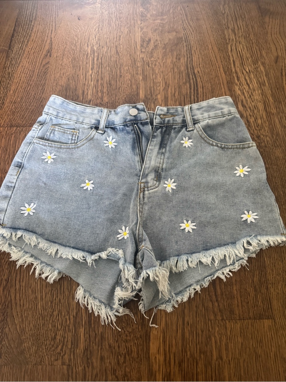 SHEIN Light Blue Daisy Embroidered Denim Shorts